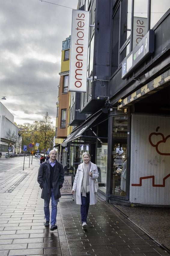 Omena-Erno-Hanna_SHL_6497-Es